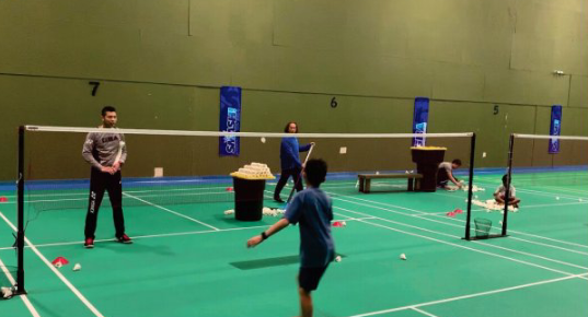 Badminton